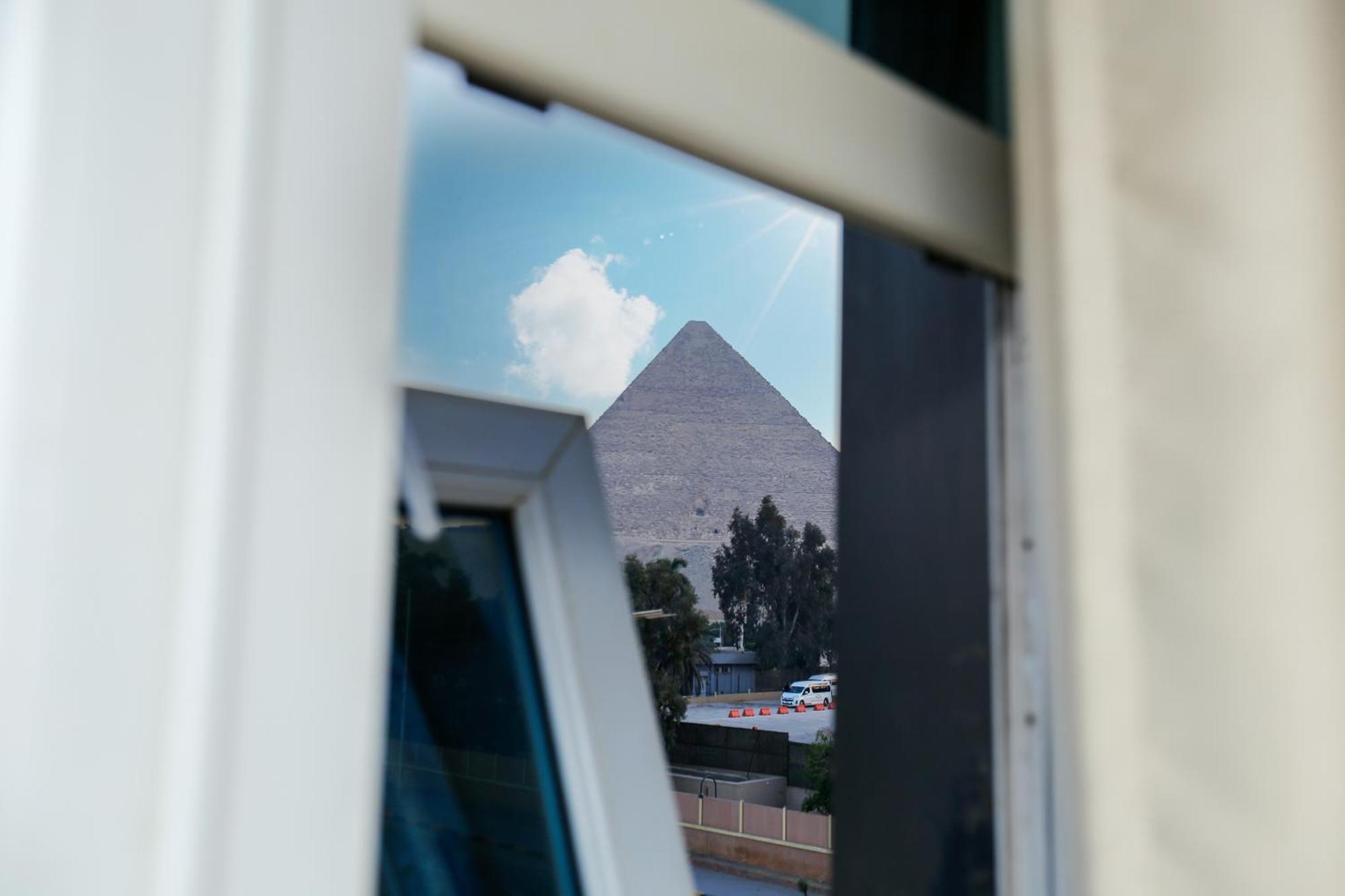 Turquoise Pyramids & Grand Egyptian Museum View Hotel Kafrat al Jabal Exterior photo