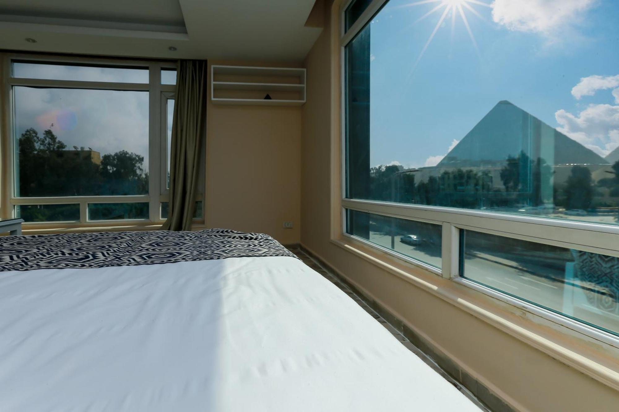 Turquoise Pyramids & Grand Egyptian Museum View Hotel Kafrat al Jabal Exterior photo